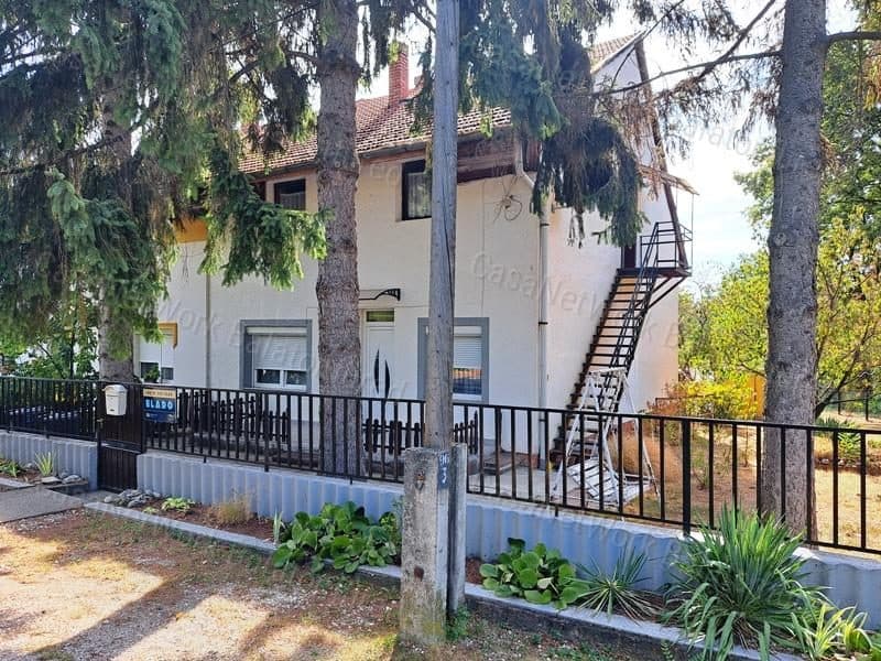 Dreistöckiges Einfamilienhaus mit Garten in Balatonszepezd